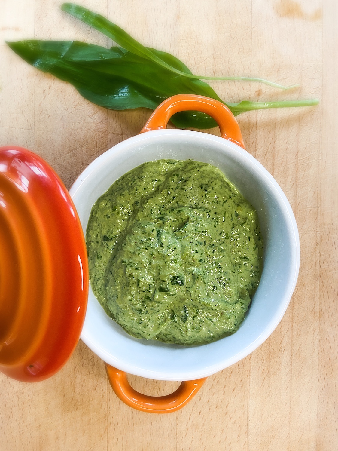 Read more about the article Bärlauch-Pesto